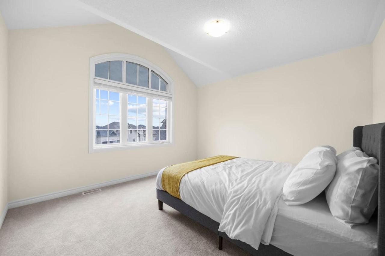 Prime - 4br And Office, Newly Renovated *