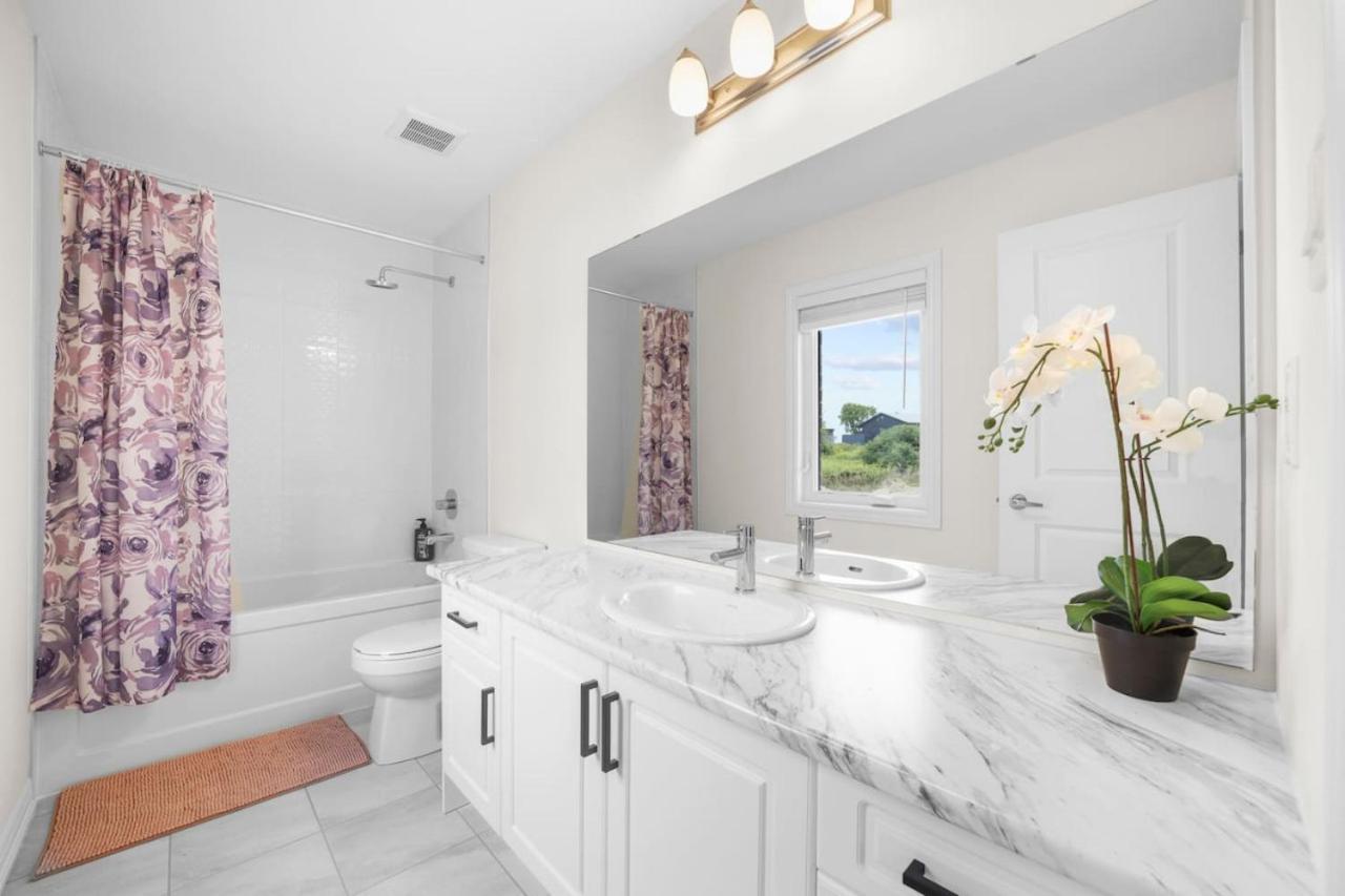 Prime - 4br And Office, Newly Renovated *