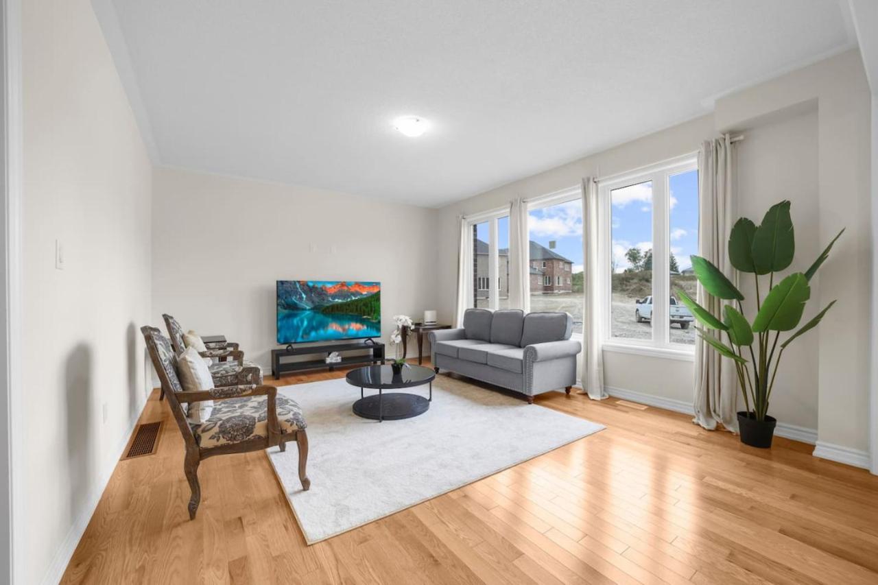 Prime - 4br And Office, Newly Renovated Holiday home