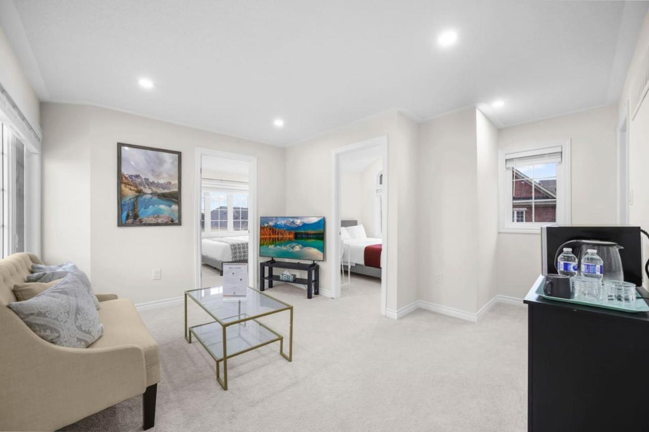 Holiday home Chic 2br House, Newly Renovated, Spot *