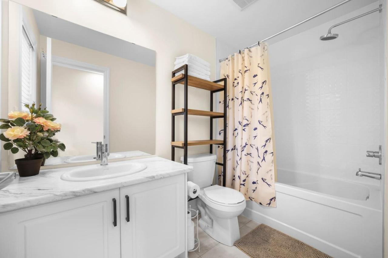 Chic 2br House, Newly Renovated, Spot *