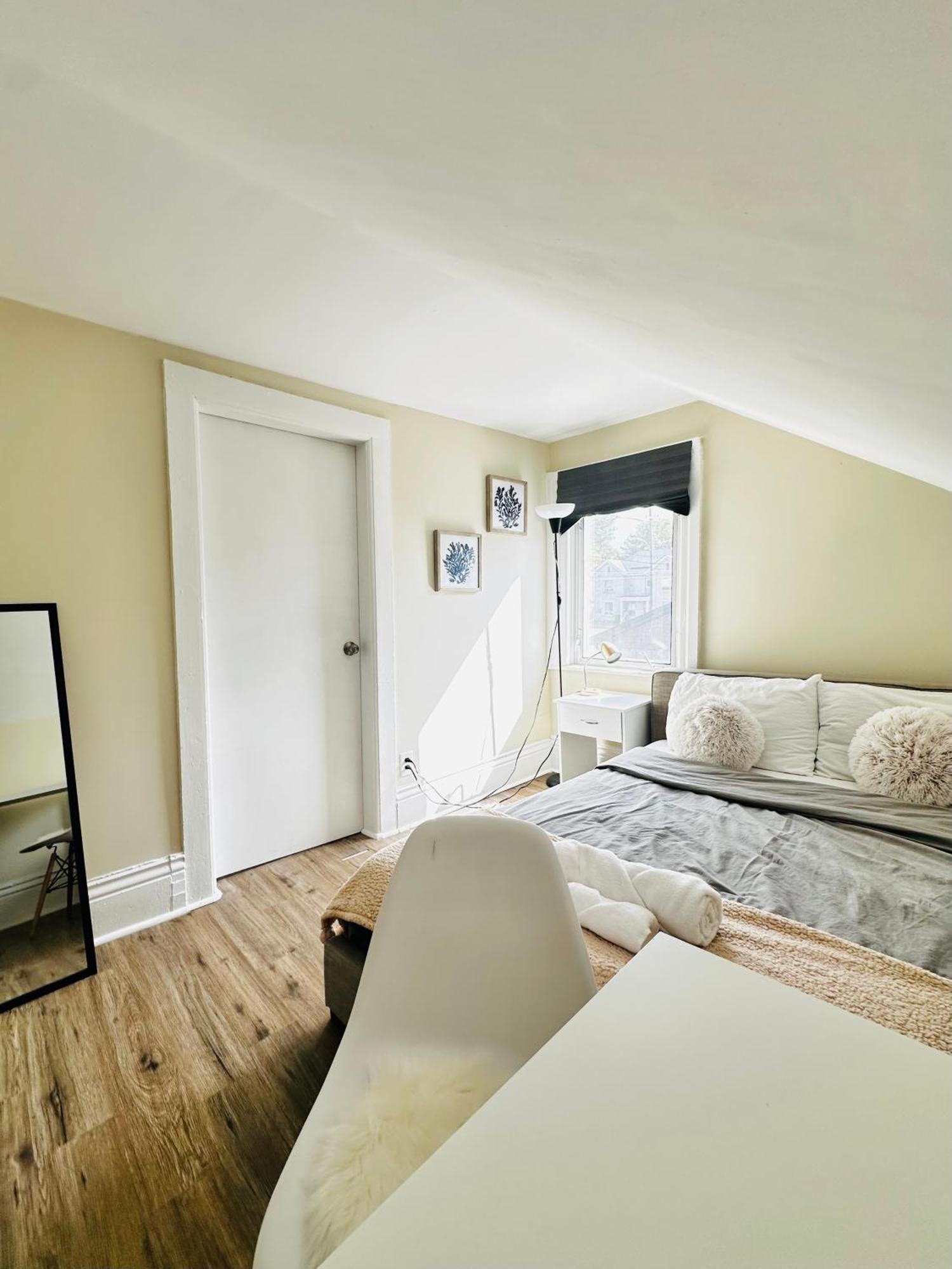 Cozy 2br House Near Centre With Bbq, Backyard, And Netflix Holiday home *