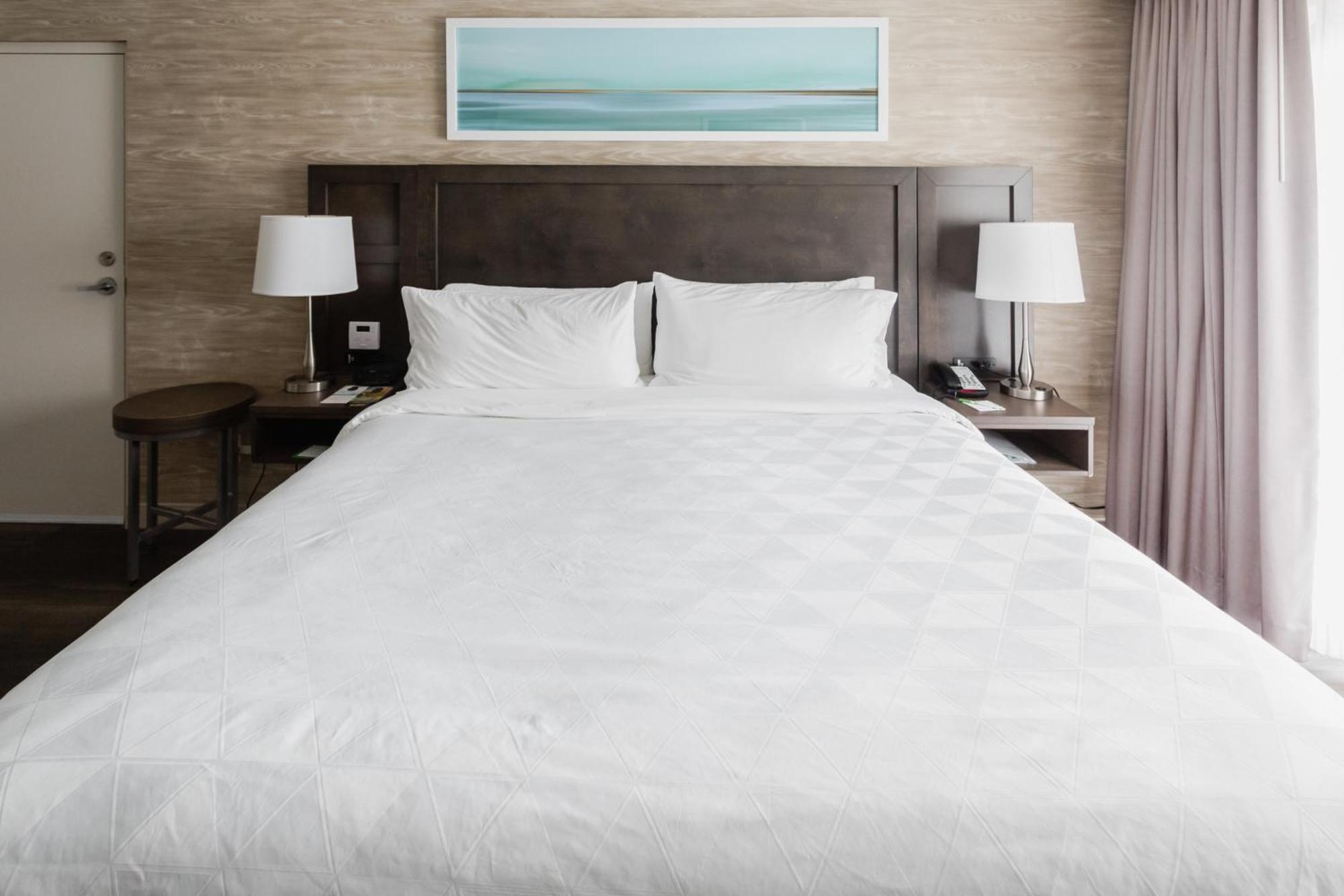 Hotel Waterfront By Ihg 3*