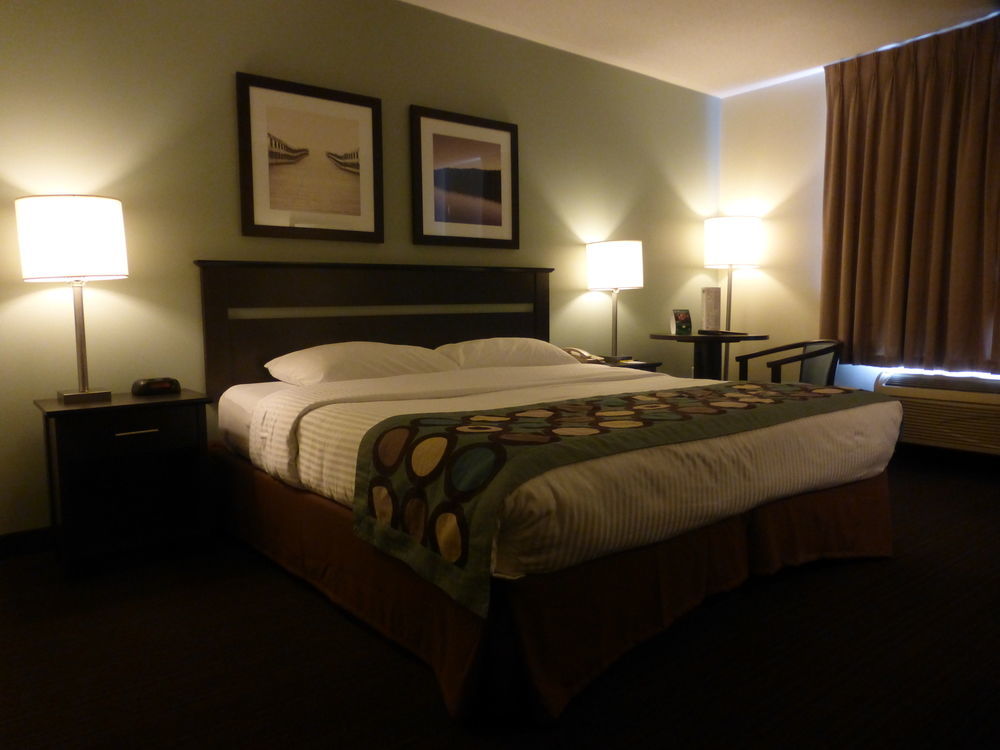 Super 8 By Wyndham