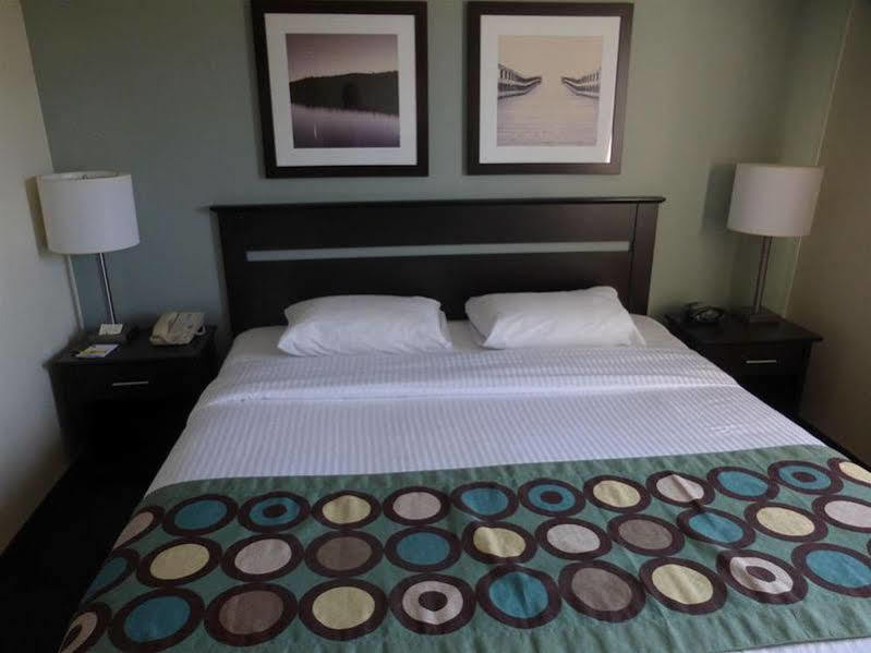 Super 8 By Wyndham 3* Peterborough