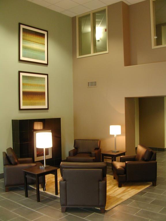 Super 8 By Wyndham Hotel Peterborough