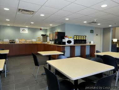 Super 8 By Wyndham 3* Peterborough
