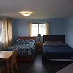 Park Side Motel