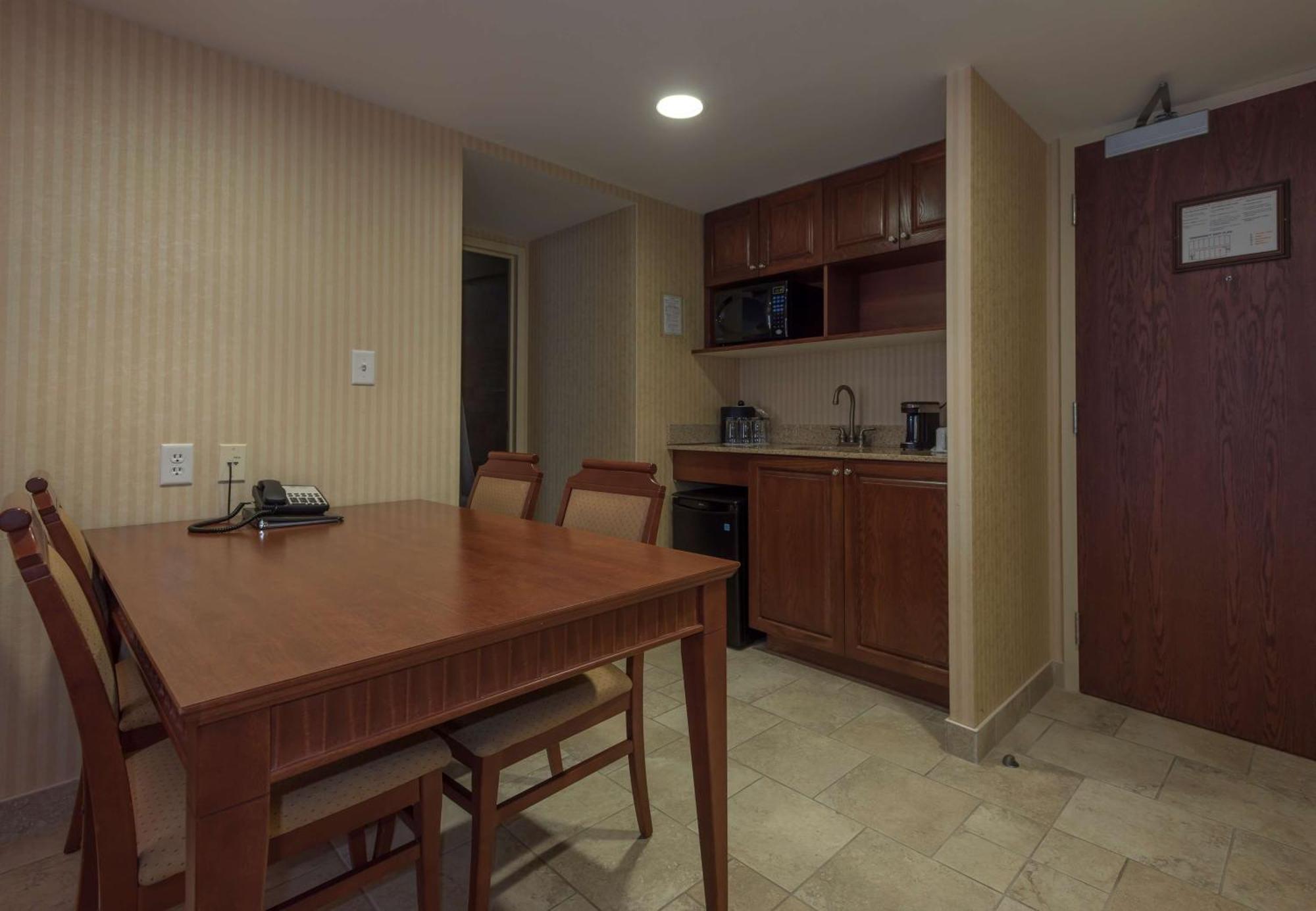Western Otonabee Hotel Peterborough