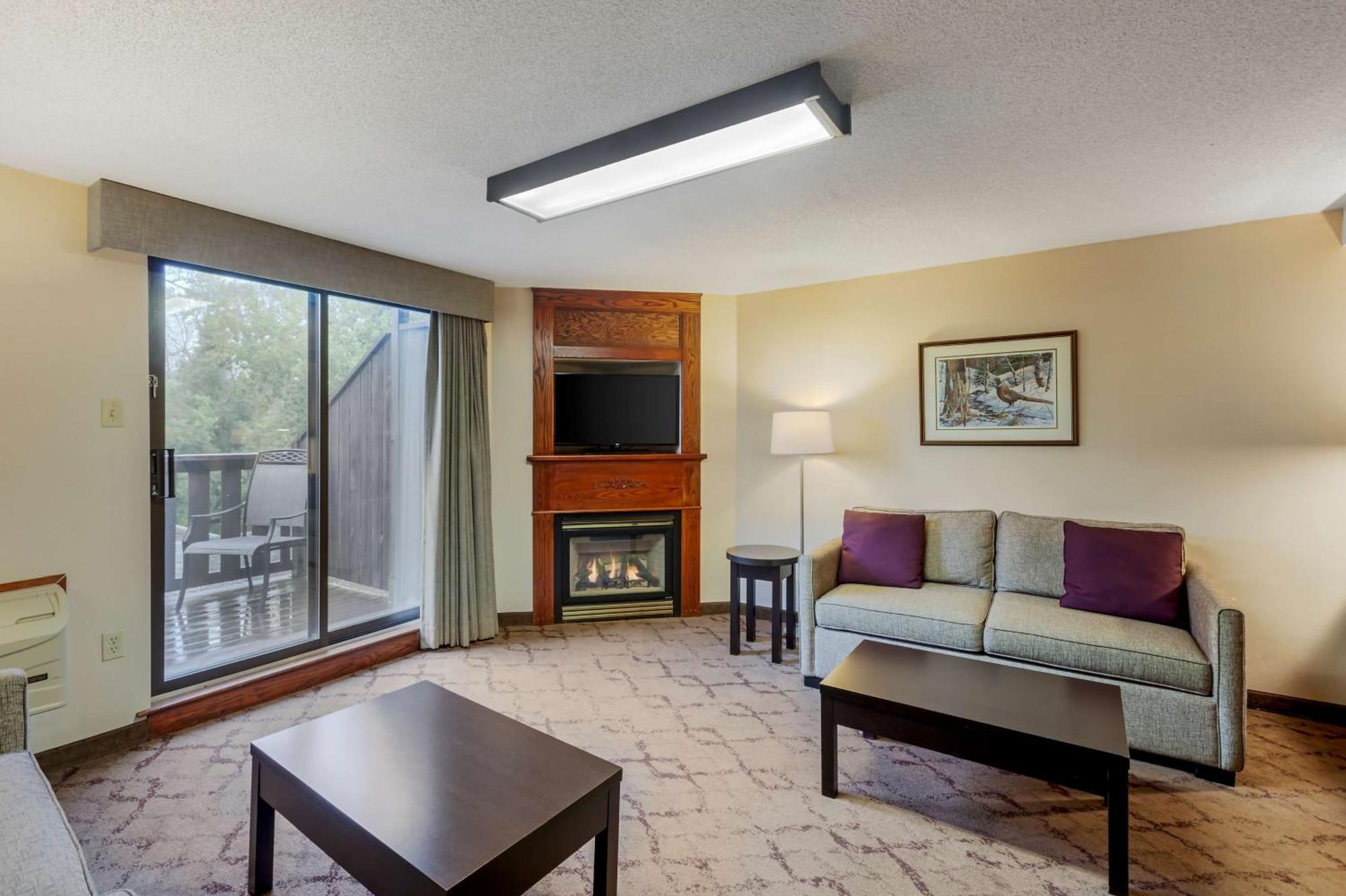 Western Otonabee Hotel 3*